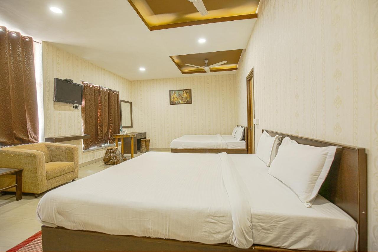Hotel Hk Continental Amritsar Exterior foto